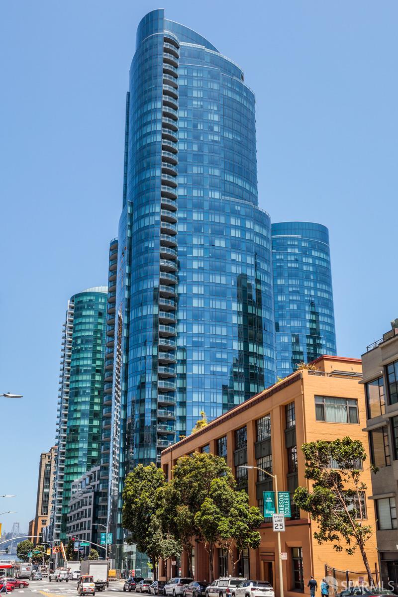 201 Folsom Street, Unit 22F San Francisco, CA 94105 - Photo 52 of 53 a front view of a building