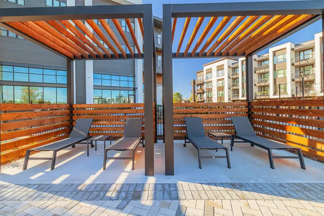 $1,435 | 10505 Deerwood Road, Unit 264, Houston, TX 77042