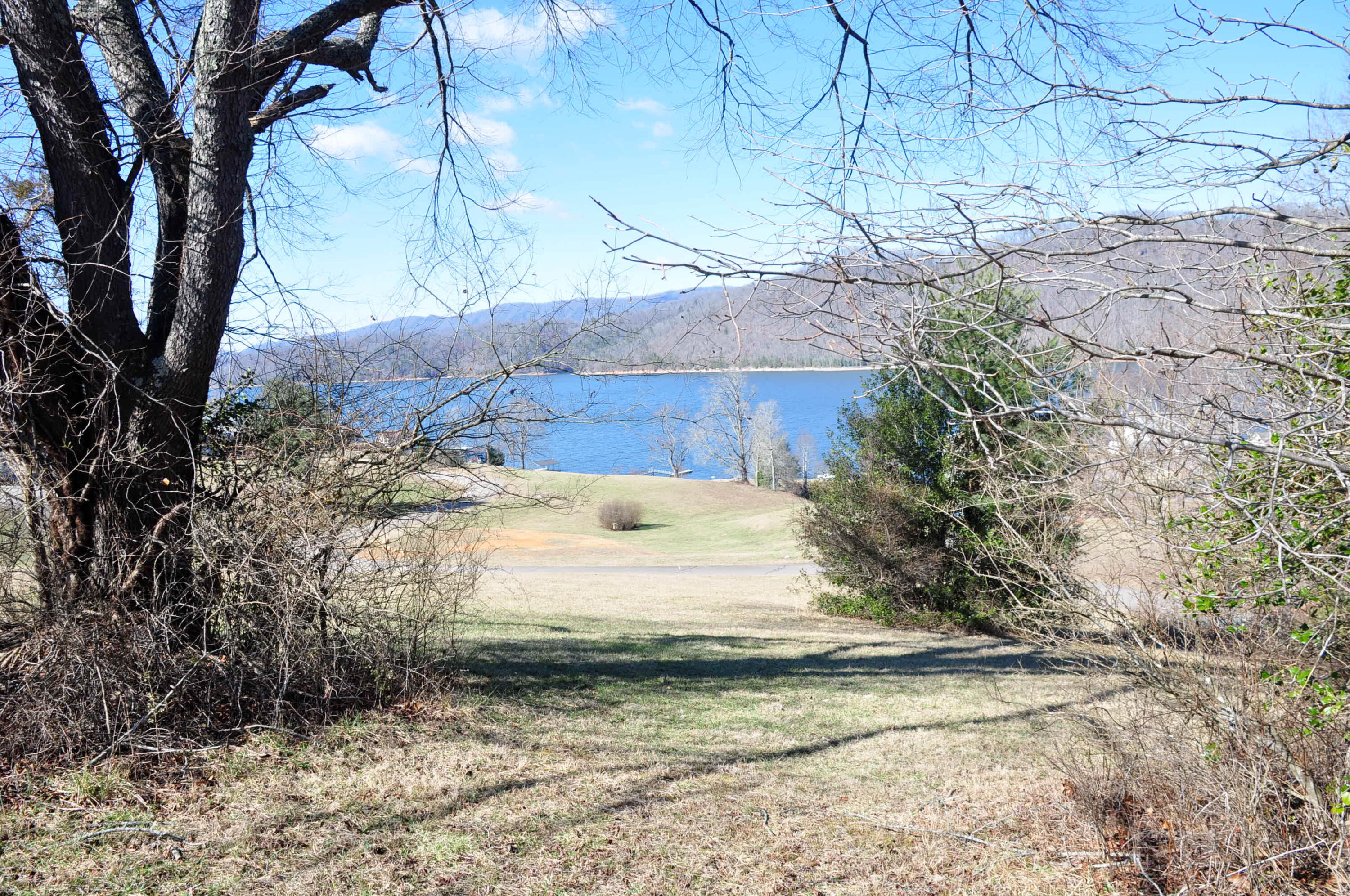 Lot 2 Harbour Point, Unit 2 Butler, TN 37640 - Photo 16 of 38 DSC_5623