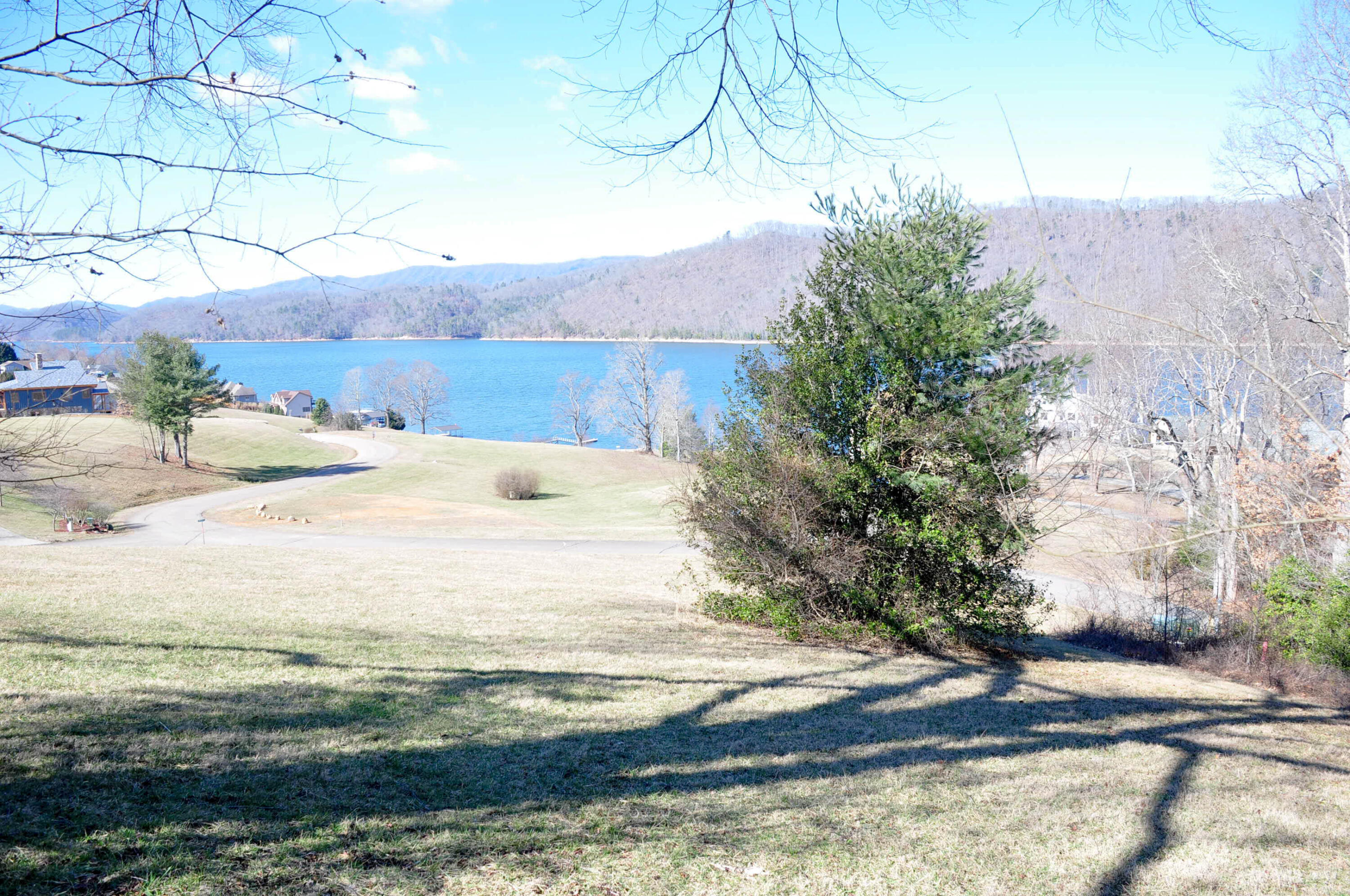 Lot 2 Harbour Point, Unit 2 Butler, TN 37640 - Photo 18 of 38 DSC_5625