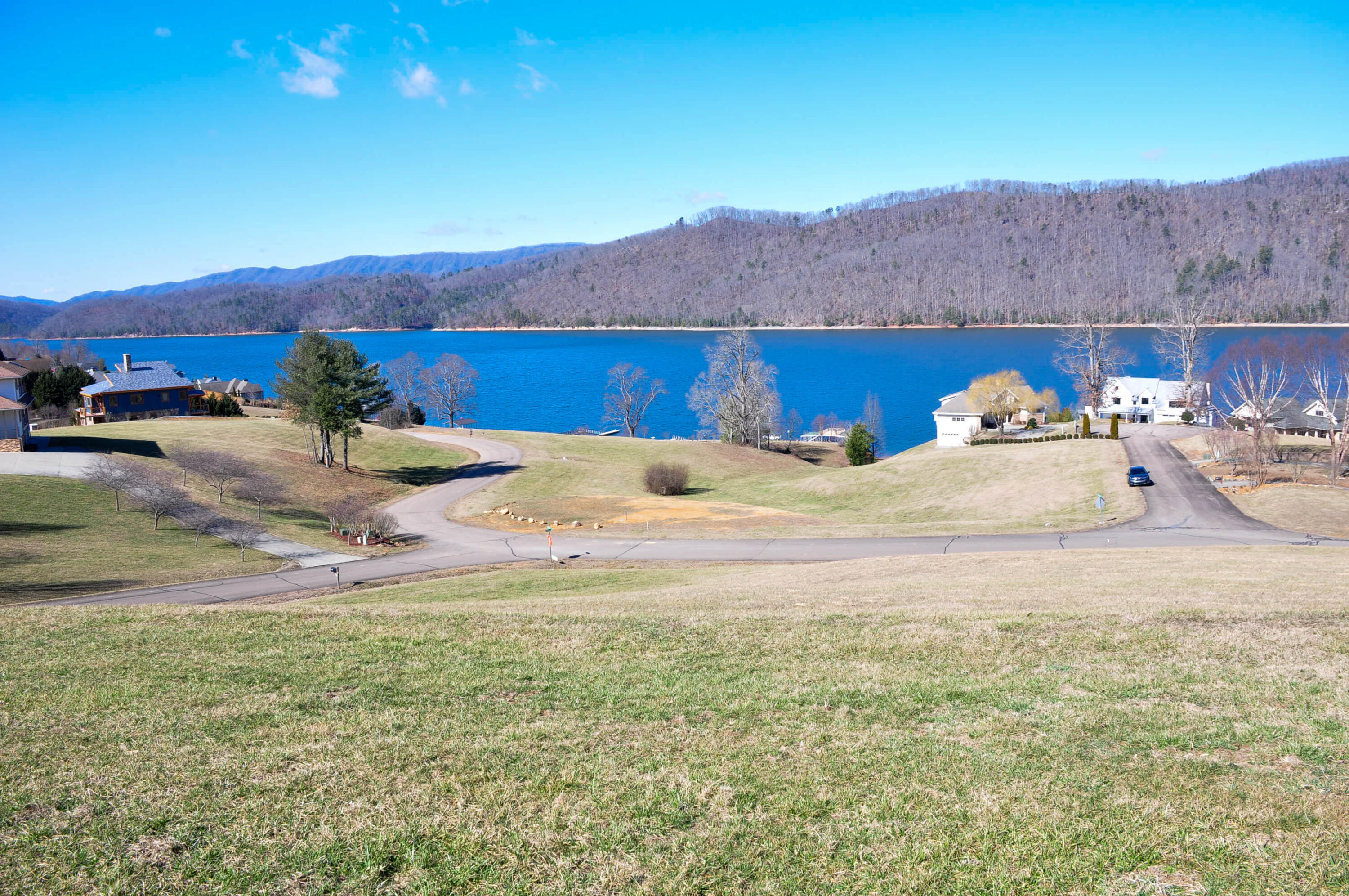 Lot 2 Harbour Point, Unit 2 Butler, TN 37640 - Photo 24 of 38 DSC_5634