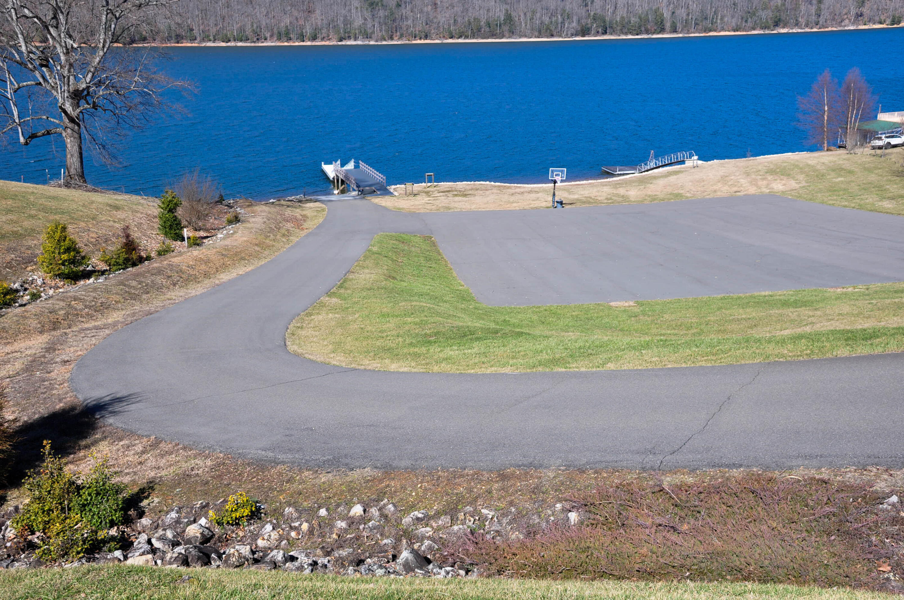 Lot 2 Harbour Point, Unit 2 Butler, TN 37640 - Photo 33 of 38 DSC_5645