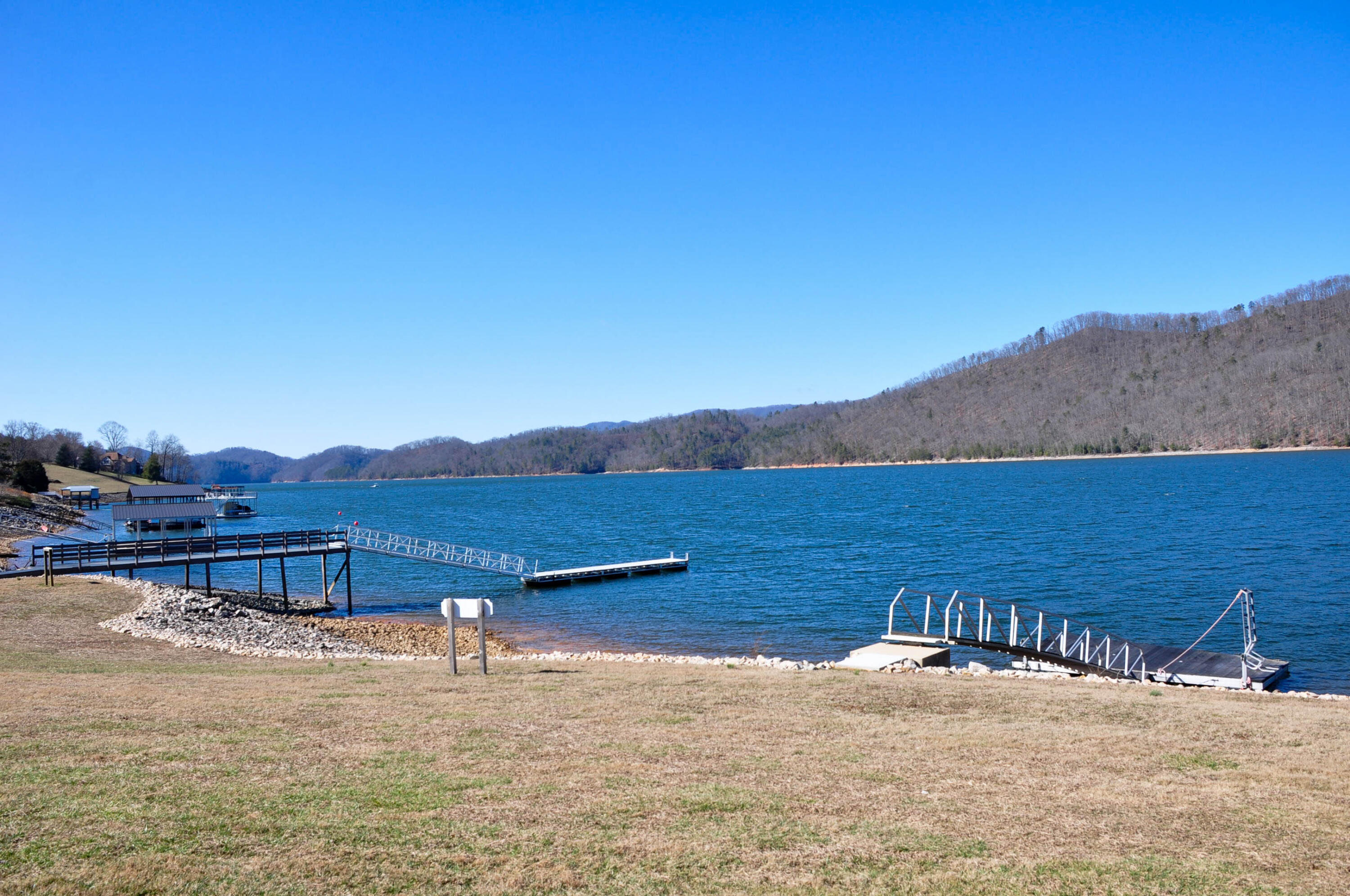 Lot 2 Harbour Point, Unit 2 Butler, TN 37640 - Photo 34 of 38 DSC_5641