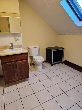 $1,500 | 11-19 Cook Street, Unit 3N, Fall River, MA 02724