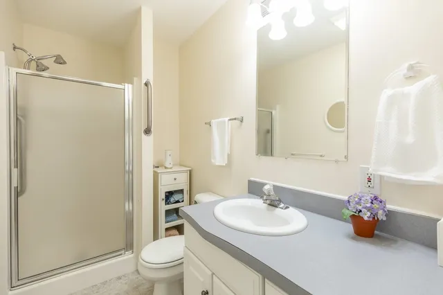 $749,900 | 73 Lake Shore Drive, Winchester, NH 03470