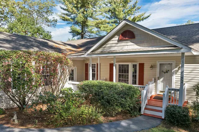 $749,900 | 73 Lake Shore Drive, Winchester, NH 03470