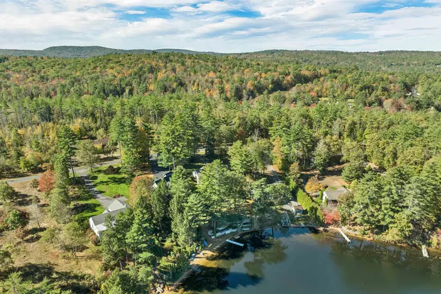 $749,900 | 73 Lake Shore Drive, Winchester, NH 03470