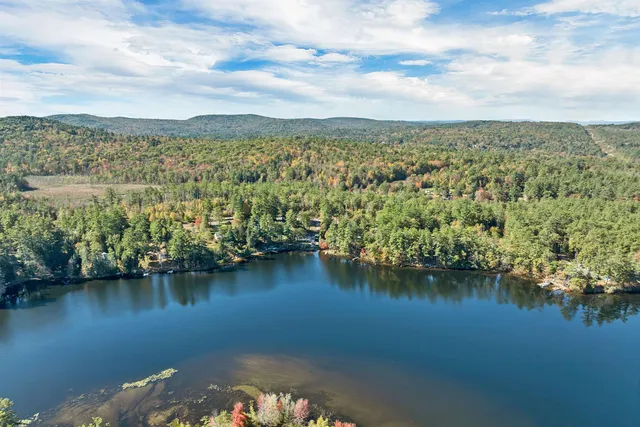 $749,900 | 73 Lake Shore Drive, Winchester, NH 03470