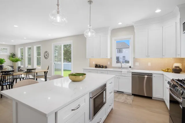 $669,899 | 54691 Pierre Trails Drive, Osceola, IN 46561