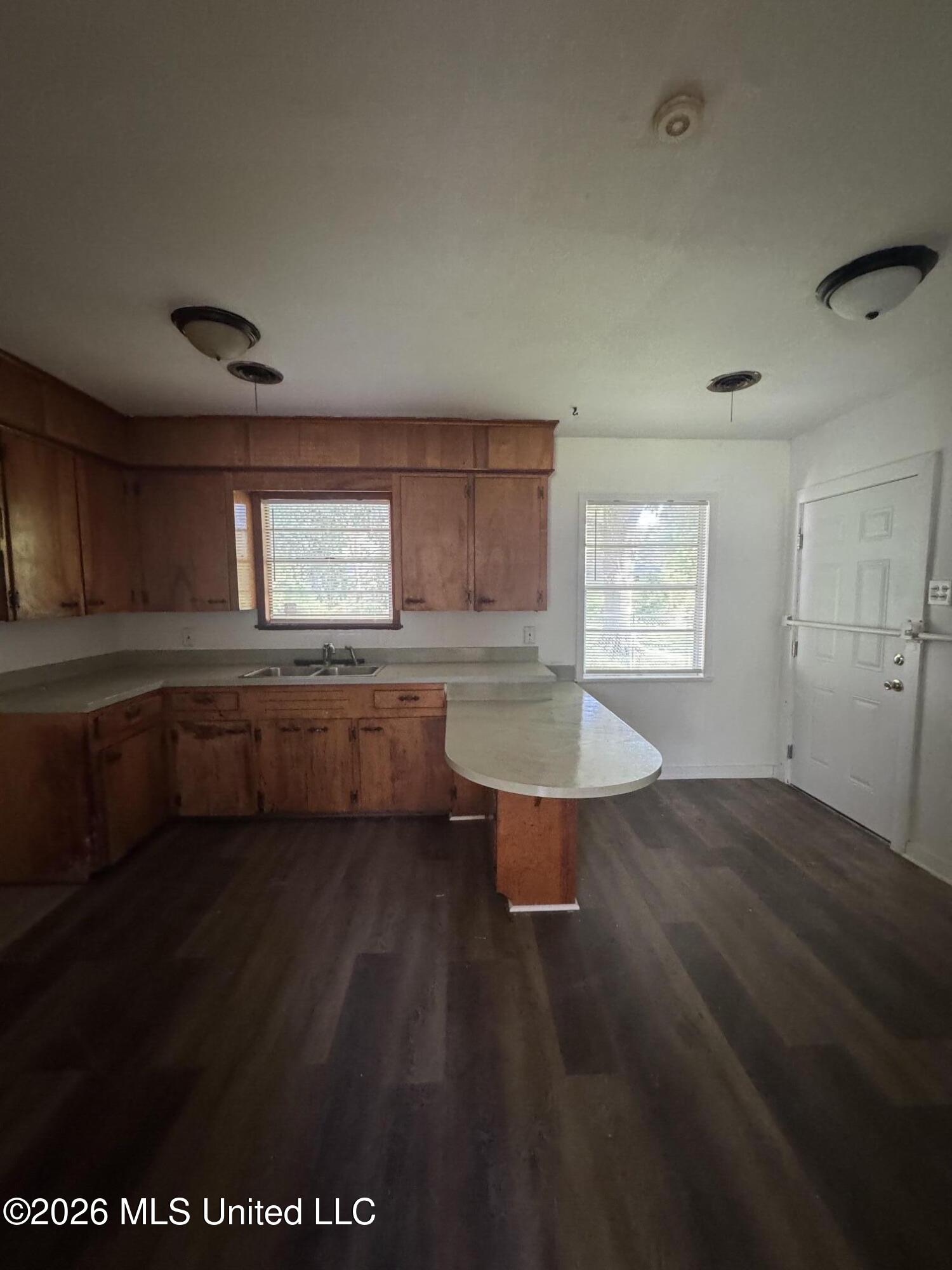 1044 Cooper Road Jackson, MS 39212 - Photo 5 of 18 IMG_9163