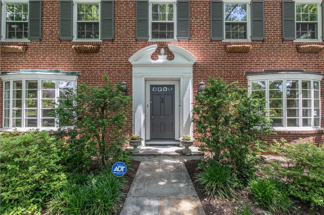 1942 Sycamore Street Bethlehem, PA 18017 - Photo 4 of 74