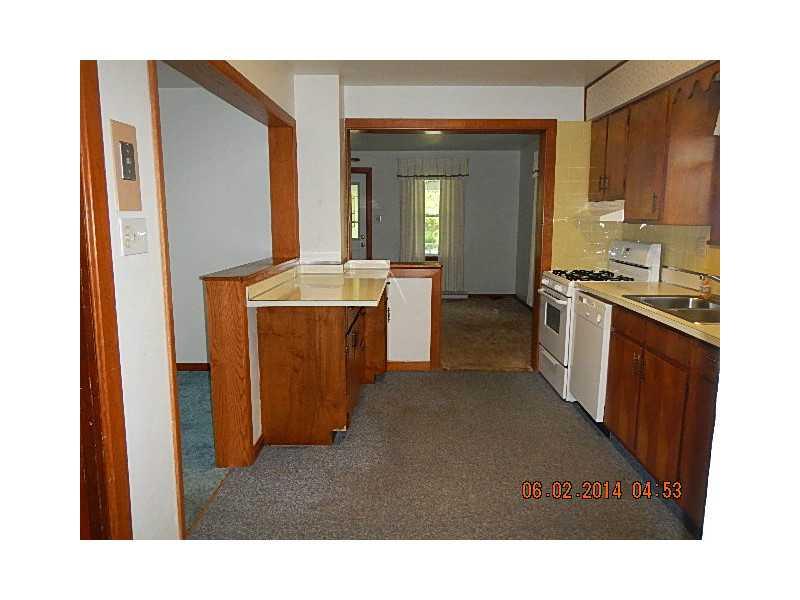 1180 South Keel Ridge Road Hermitage, PA 16148 - Photo 3 of 25 Kitchen. OPEN KITCHEN TO DINING AREA