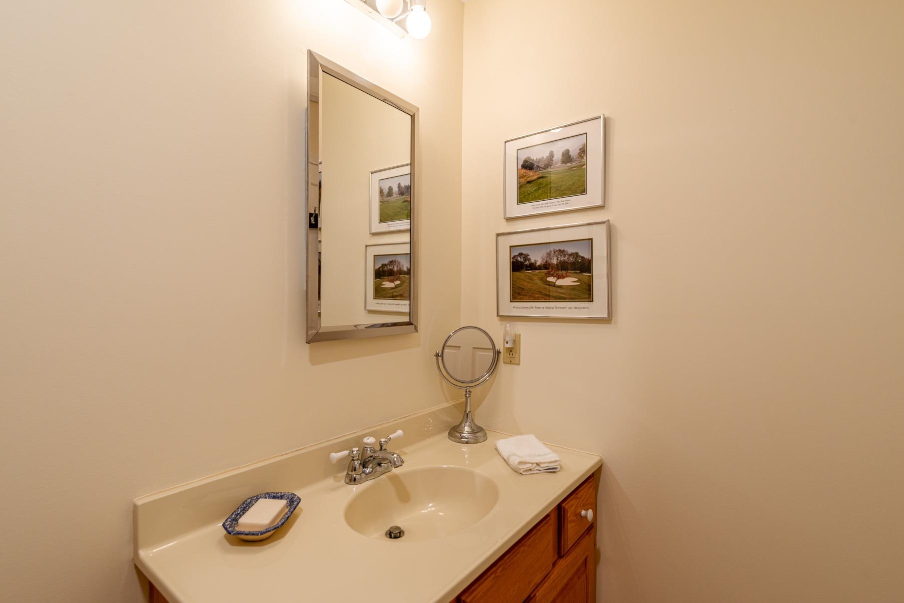 263 Kestrel Court, Unit F17 Manchester, VT 05254 - Photo 17 of 25