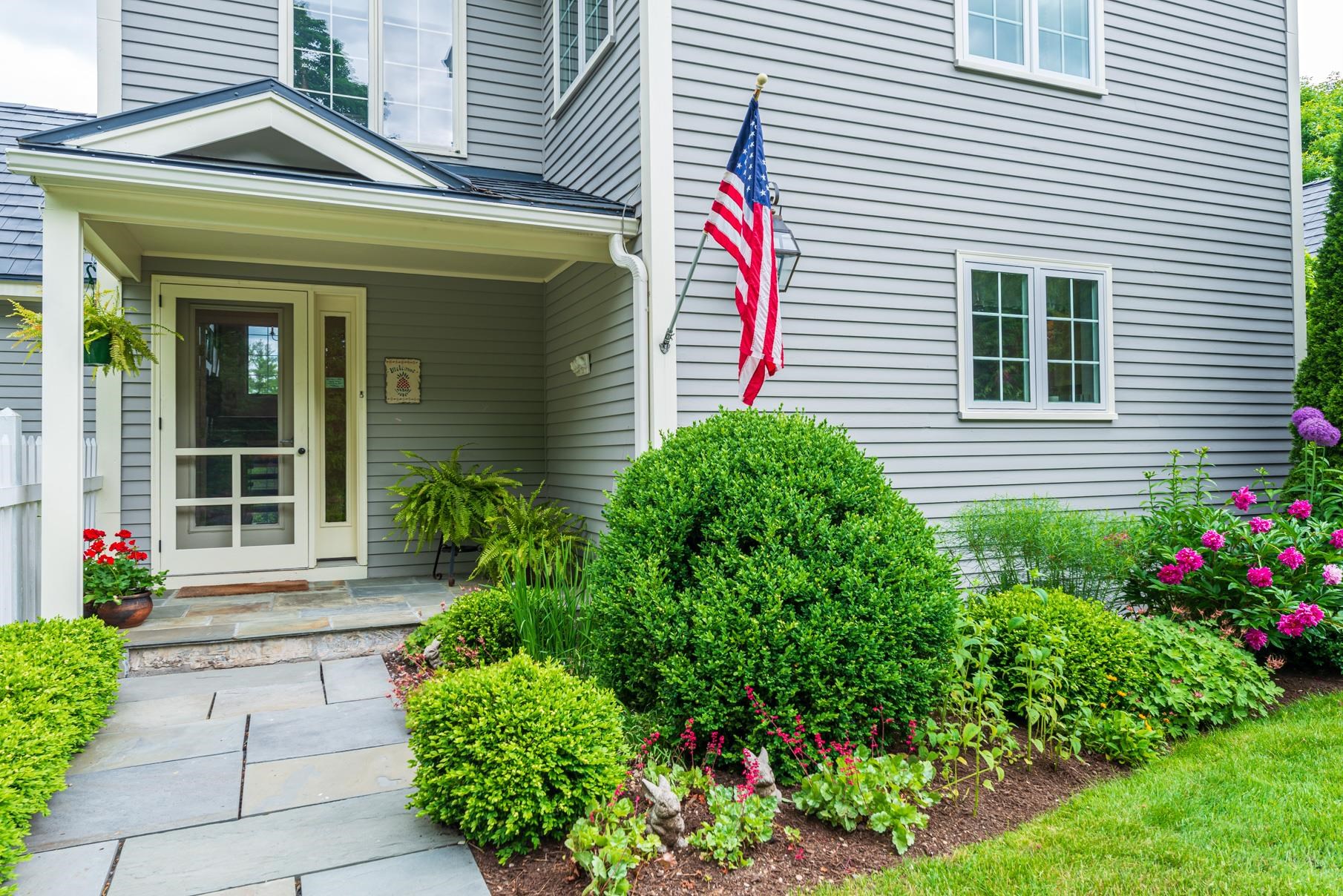 263 Kestrel Court, Unit F17 Manchester, VT 05254 - Photo 2 of 25