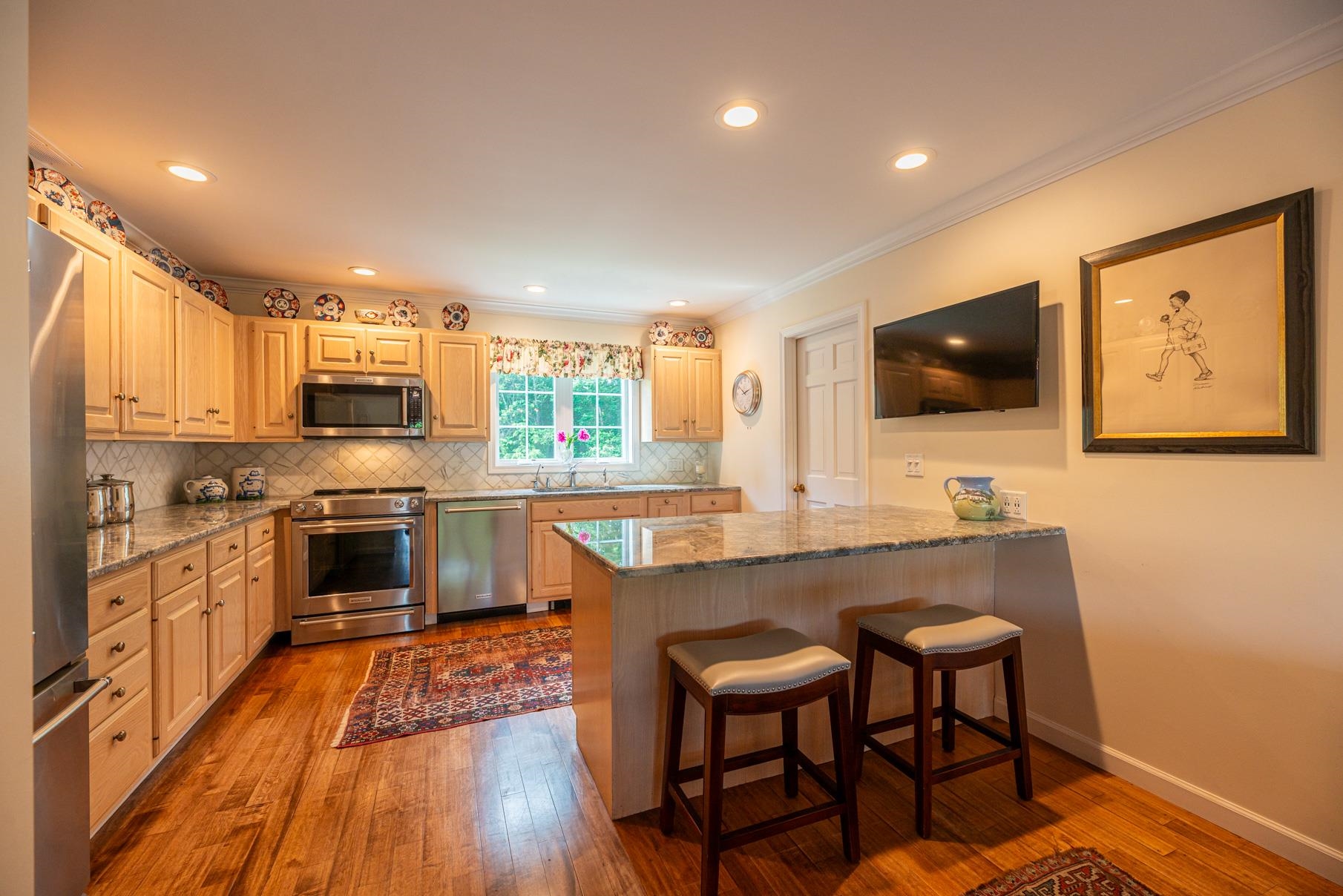 263 Kestrel Court, Unit F17 Manchester, VT 05254 - Photo 9 of 25