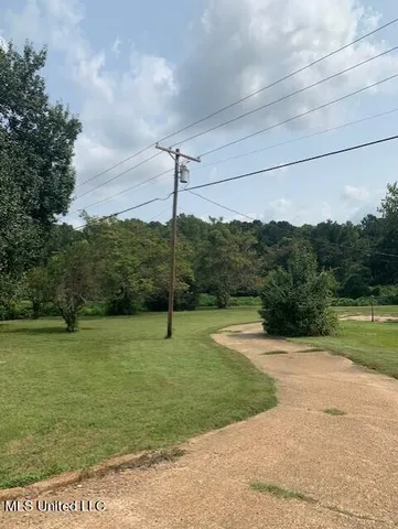 $999,999 | 3049 Pleasant Hill Road, Nesbit, MS 38651