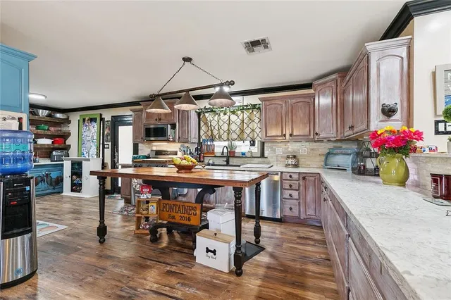 $359,900 | 45 East Carmack Drive, Chalmette, LA 70043