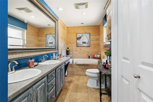 $359,900 | 45 East Carmack Drive, Chalmette, LA 70043