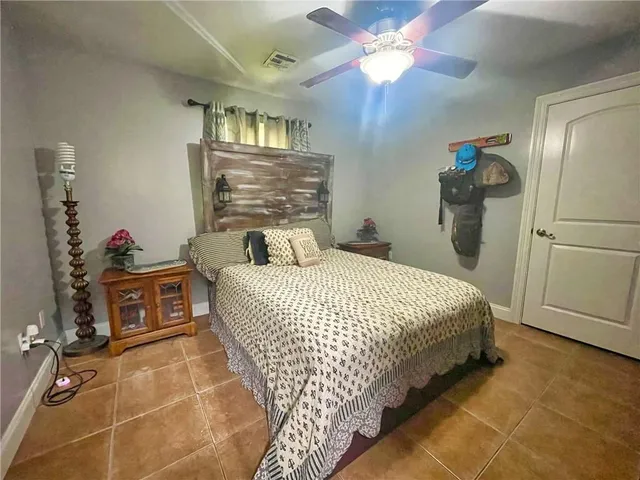 $359,900 | 45 East Carmack Drive, Chalmette, LA 70043