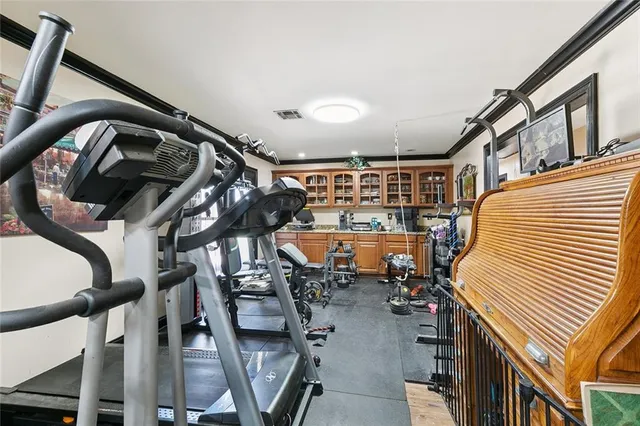 $359,900 | 45 East Carmack Drive, Chalmette, LA 70043