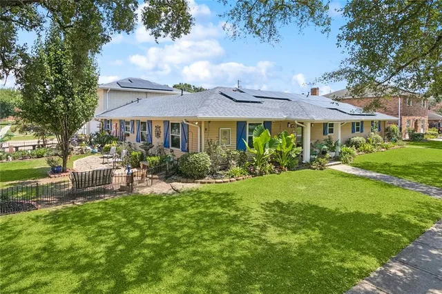 $359,900 | 45 East Carmack Drive, Chalmette, LA 70043