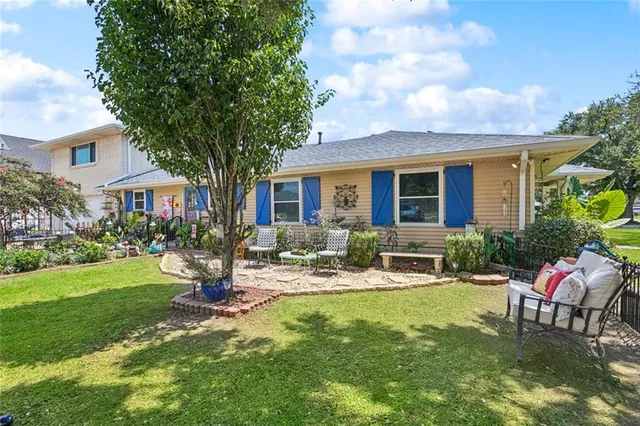 $359,900 | 45 East Carmack Drive, Chalmette, LA 70043