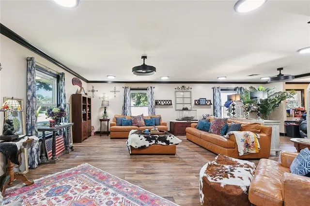 $359,900 | 45 East Carmack Drive, Chalmette, LA 70043