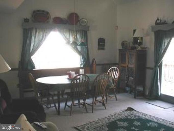 2 Deer Run Road Berkeley Springs, WV 25411 - Photo 5 of 10 Dining Area