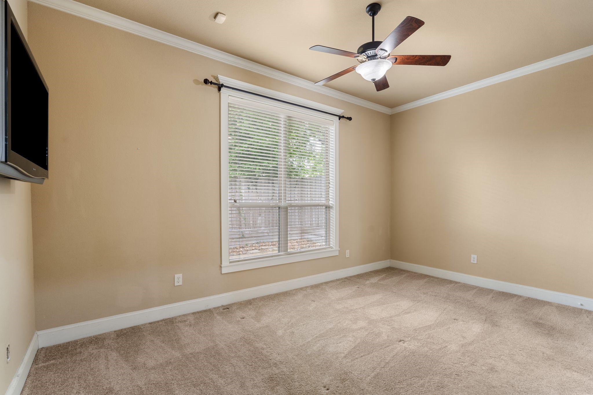 1418 Du Barry Lane Houston, TX 77018 - Photo 23 of 45 a view of an empty room with a window