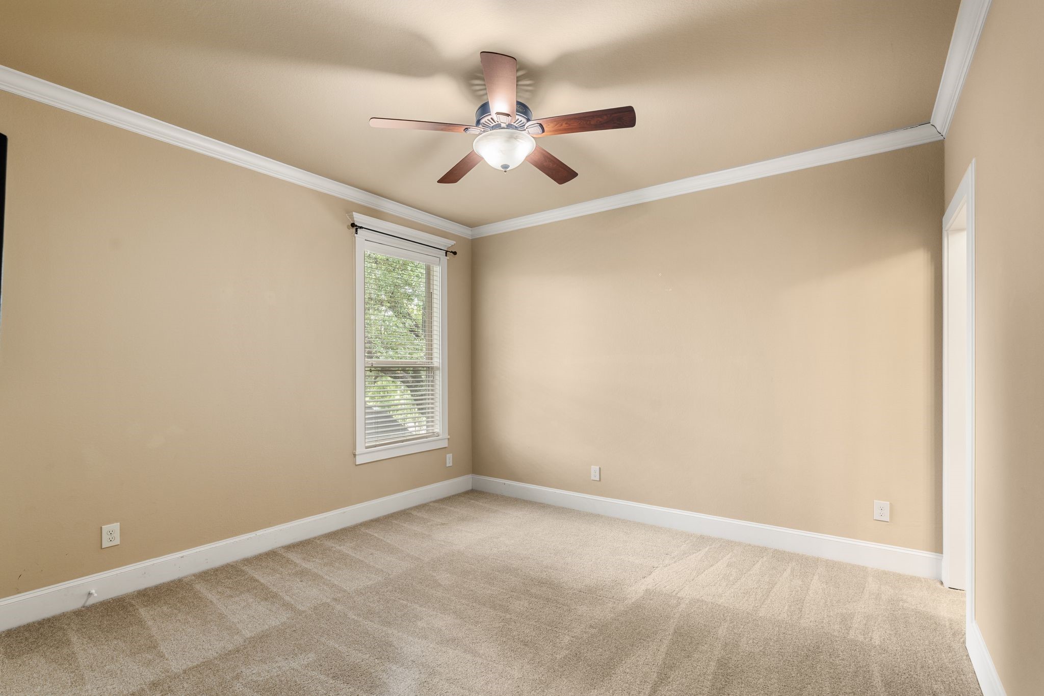 1418 Du Barry Lane Houston, TX 77018 - Photo 31 of 45 a view of an empty room with a window