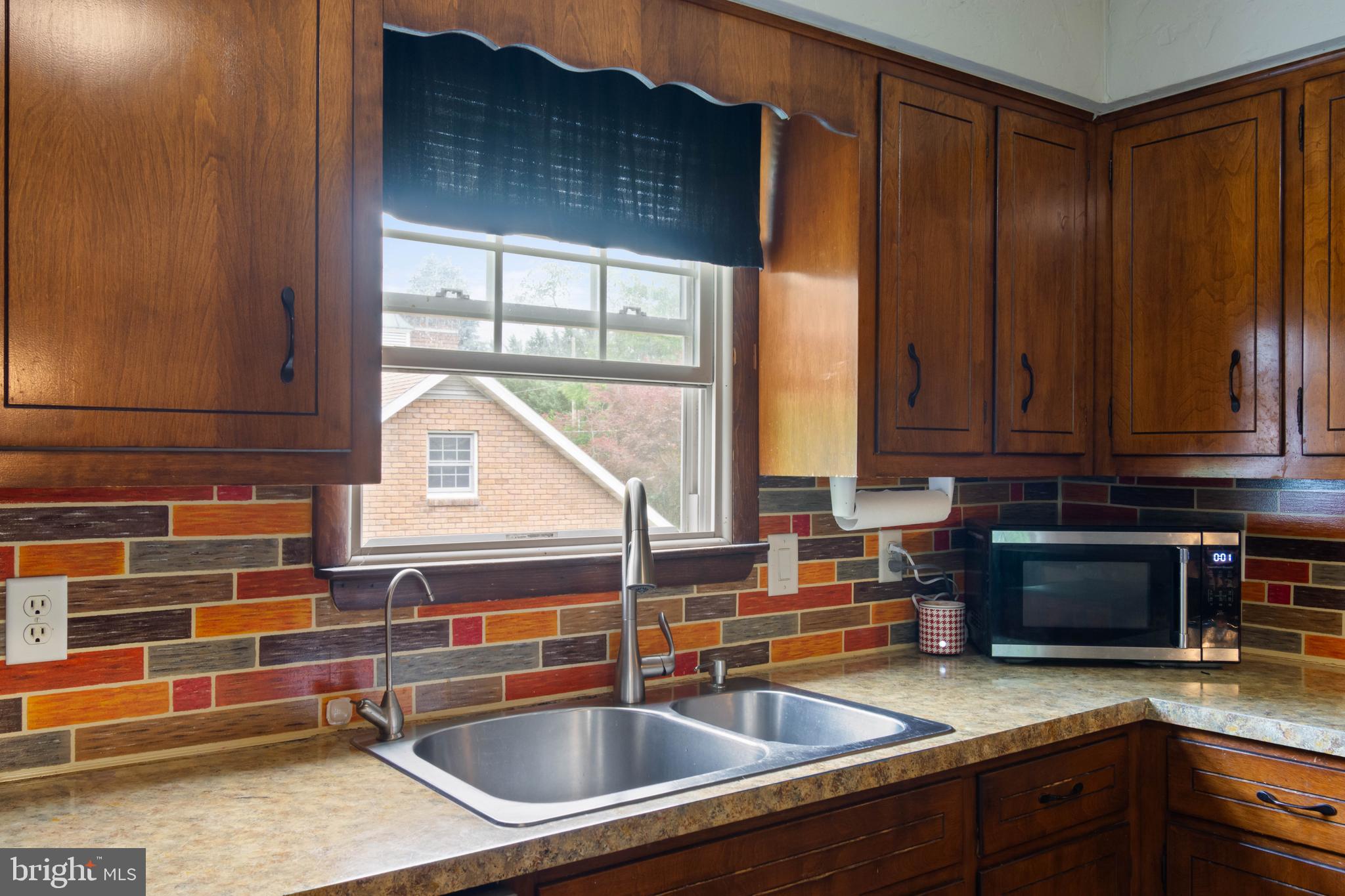 185 Pine Grove Road Hanover, PA 17331 - Photo 10 of 37