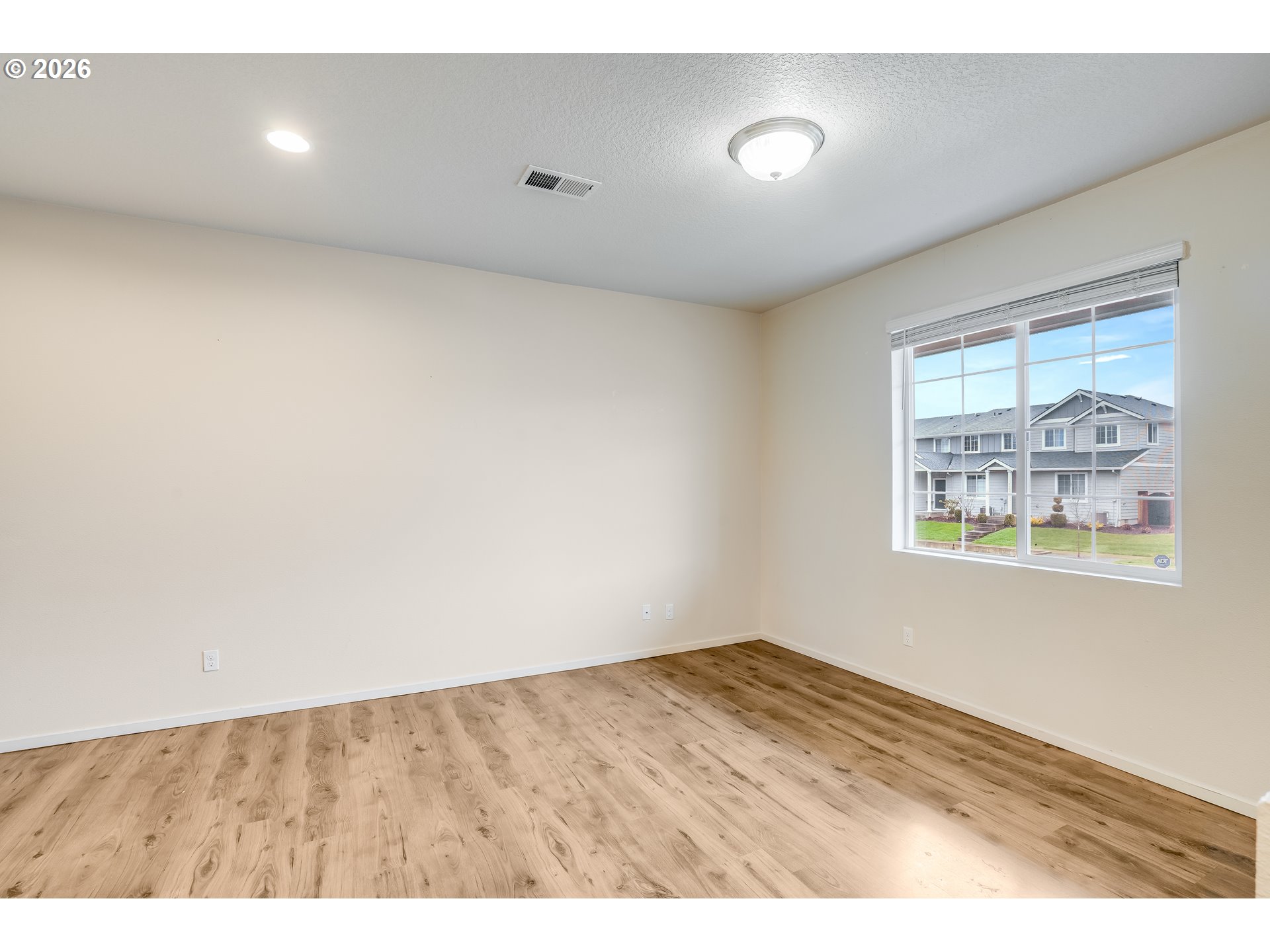 2240 Southeast 16th Street Gresham, OR 97080 - Photo 12 of 31 Living Room