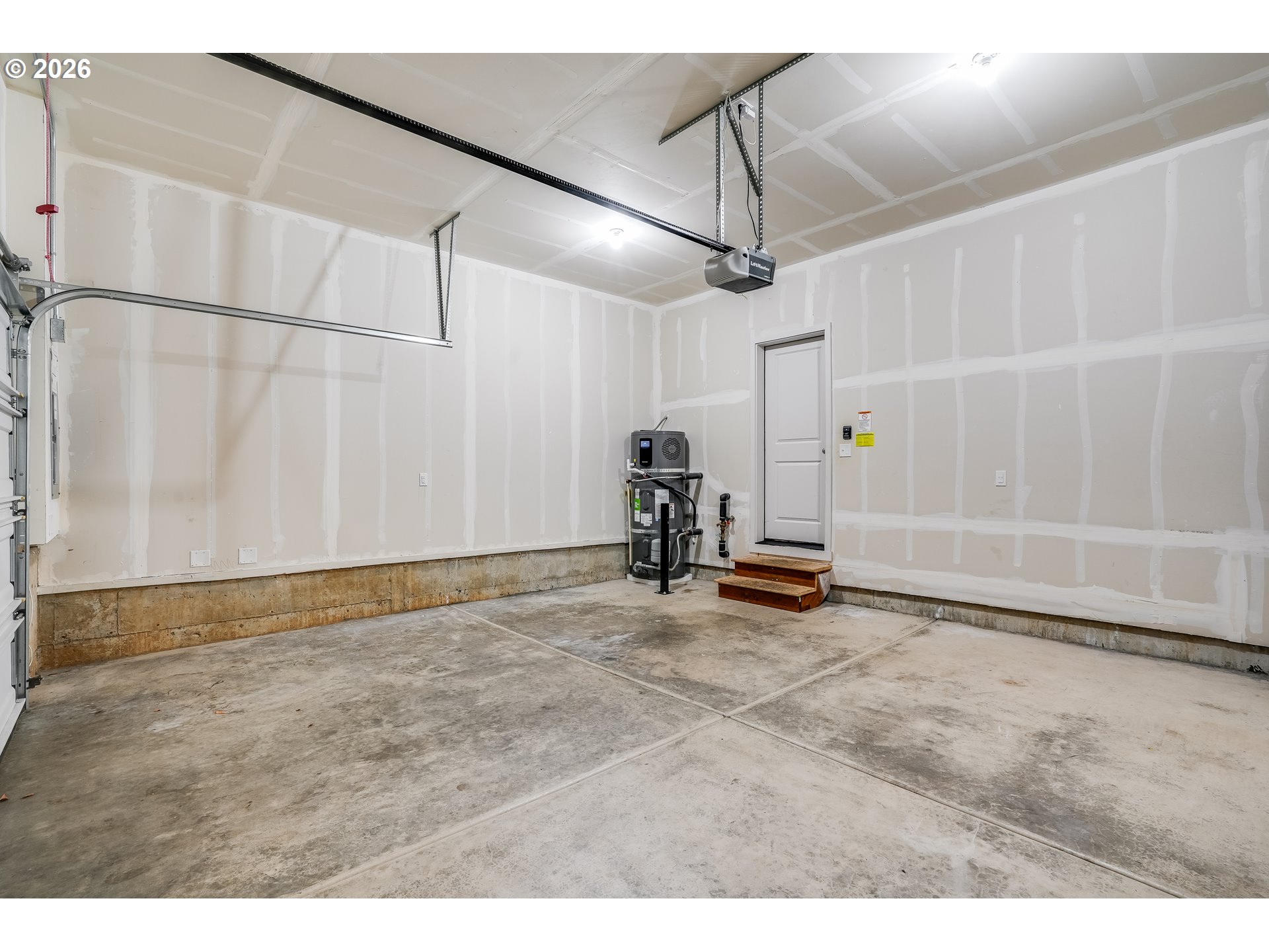 2240 Southeast 16th Street Gresham, OR 97080 - Photo 27 of 31 Garage