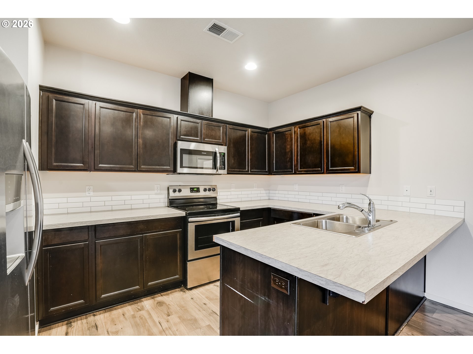 2240 Southeast 16th Street Gresham, OR 97080 - Photo 5 of 31 Kitchen