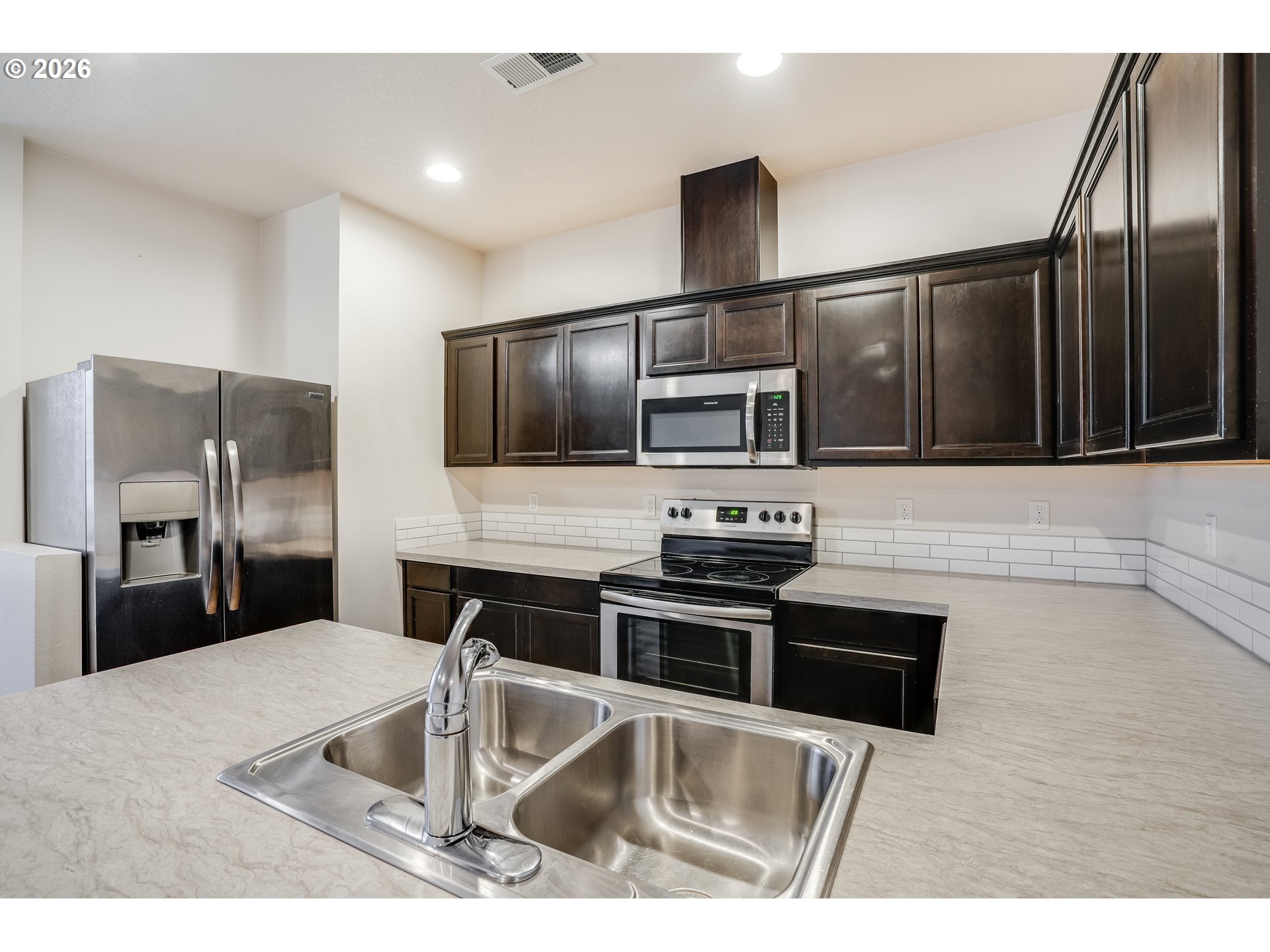 2240 Southeast 16th Street Gresham, OR 97080 - Photo 8 of 31 Kitchen