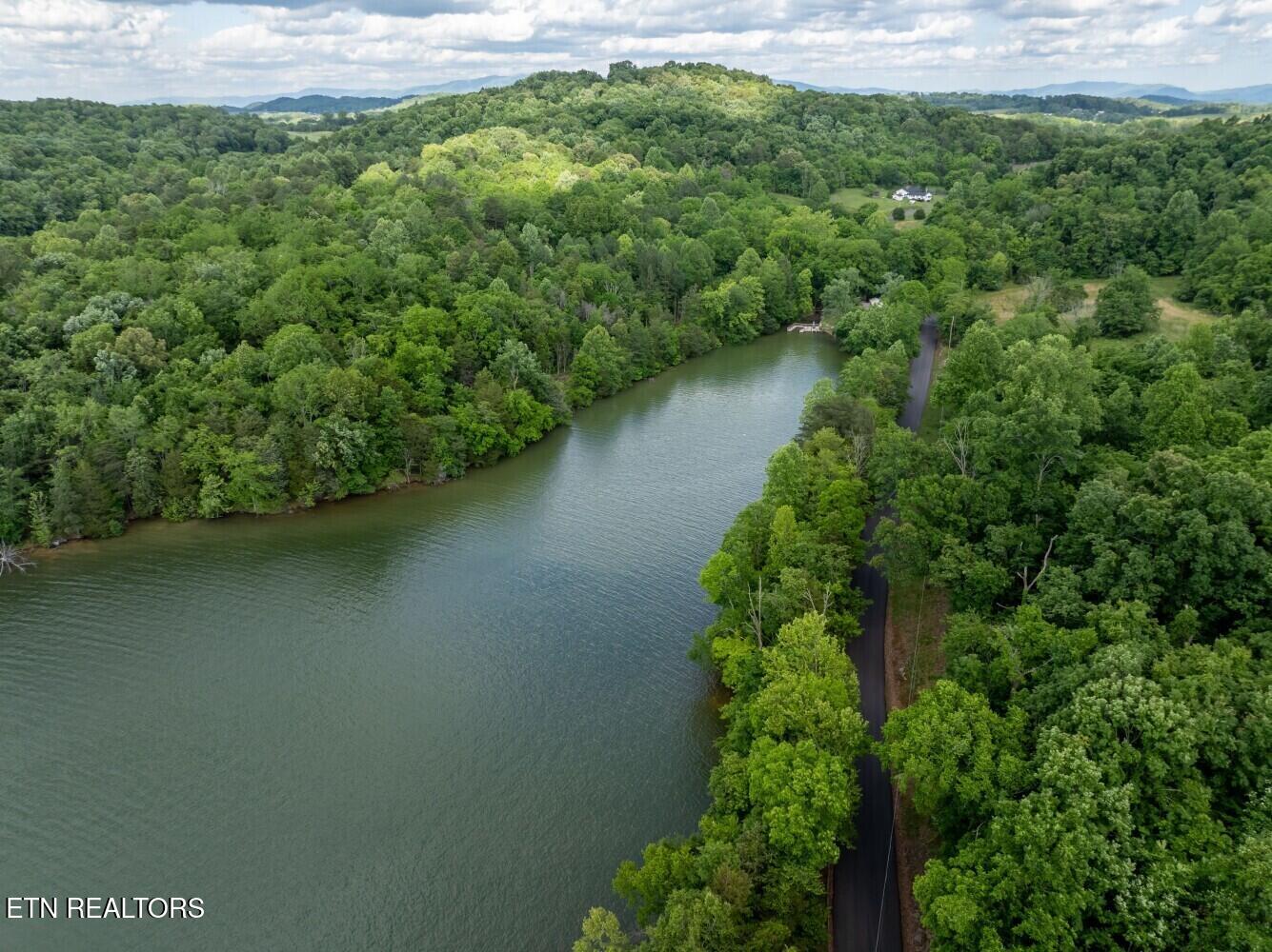 500 Geisler Road Piney Flats, TN 37686 - Photo 9 of 19 6835fdd9e7c24