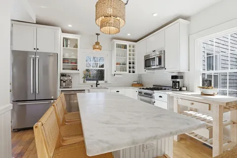 $925,000 | 6 Atkinson Street, Newburyport, MA 01950