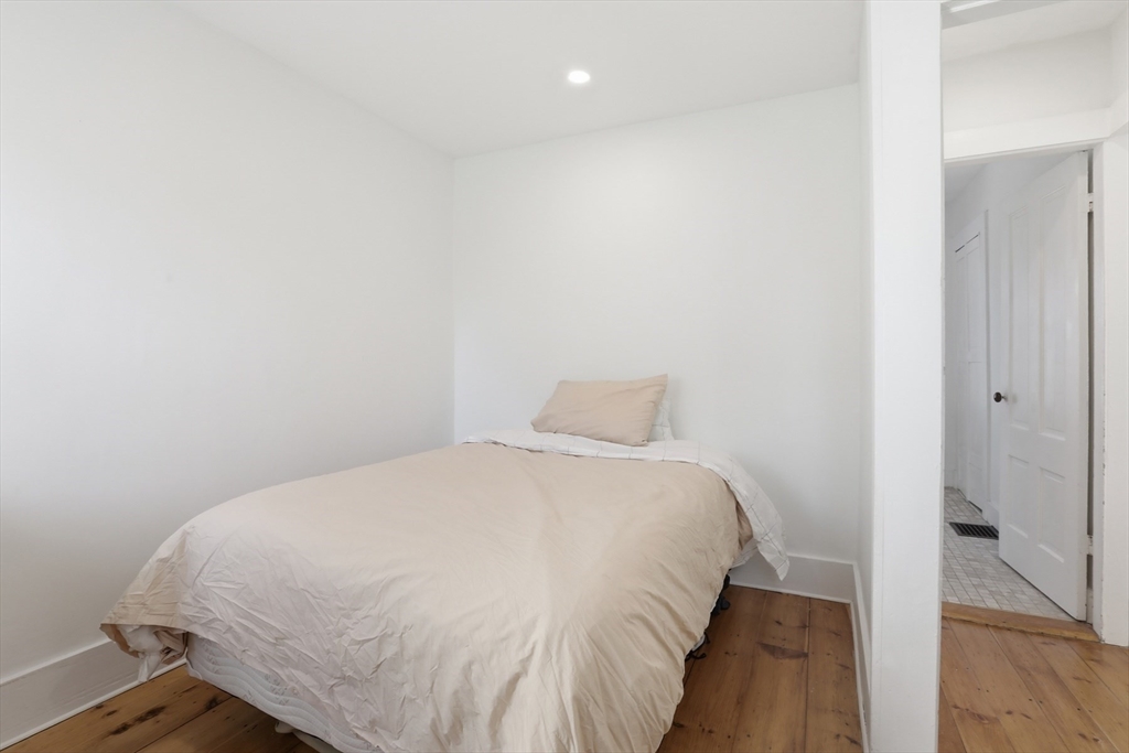 6 Atkinson Street Newburyport, MA 01950 - Photo 21 of 34