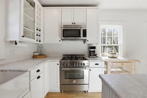 $925,000 | 6 Atkinson Street, Newburyport, MA 01950