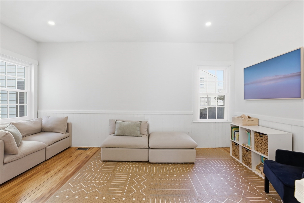 6 Atkinson Street Newburyport, MA 01950 - Photo 6 of 34