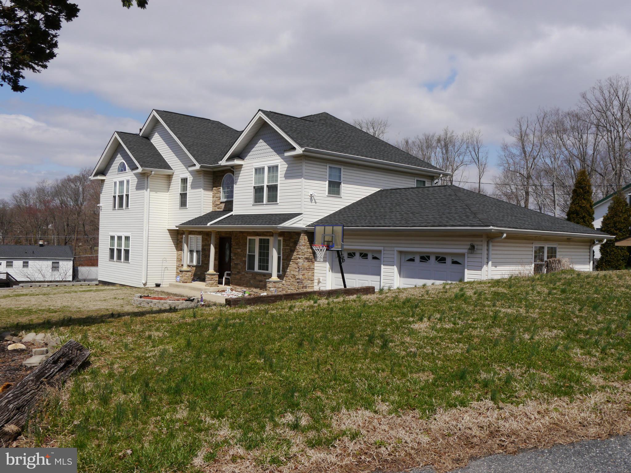 5606 Ranelagh Road White Marsh, MD 21162 - Photo 14 of 14 Exterior (Front)