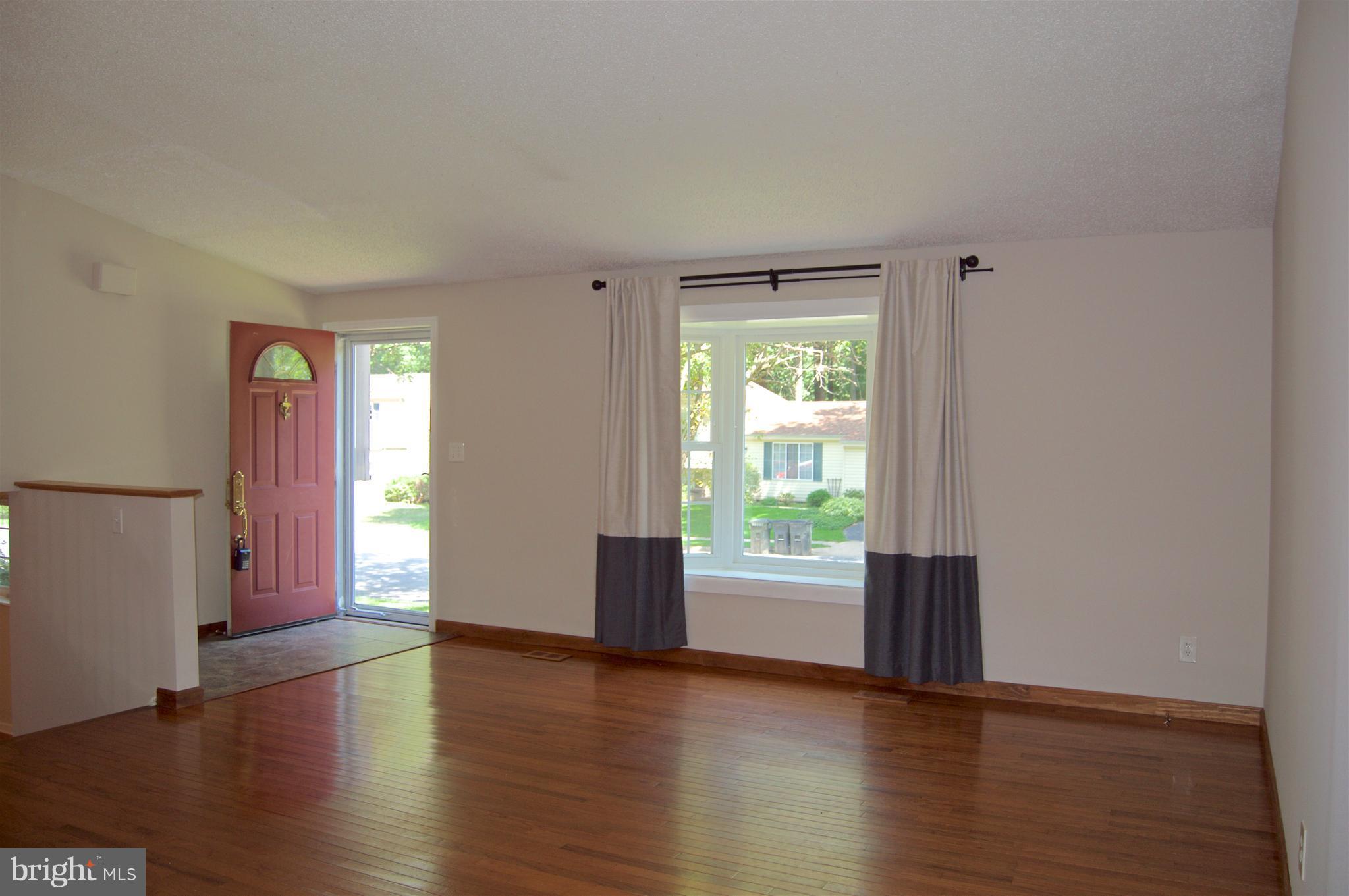 5918 Freds Oak Road Burke, VA 22015 - Photo 5 of 29 Living Room - Hardwoods throughout!!!