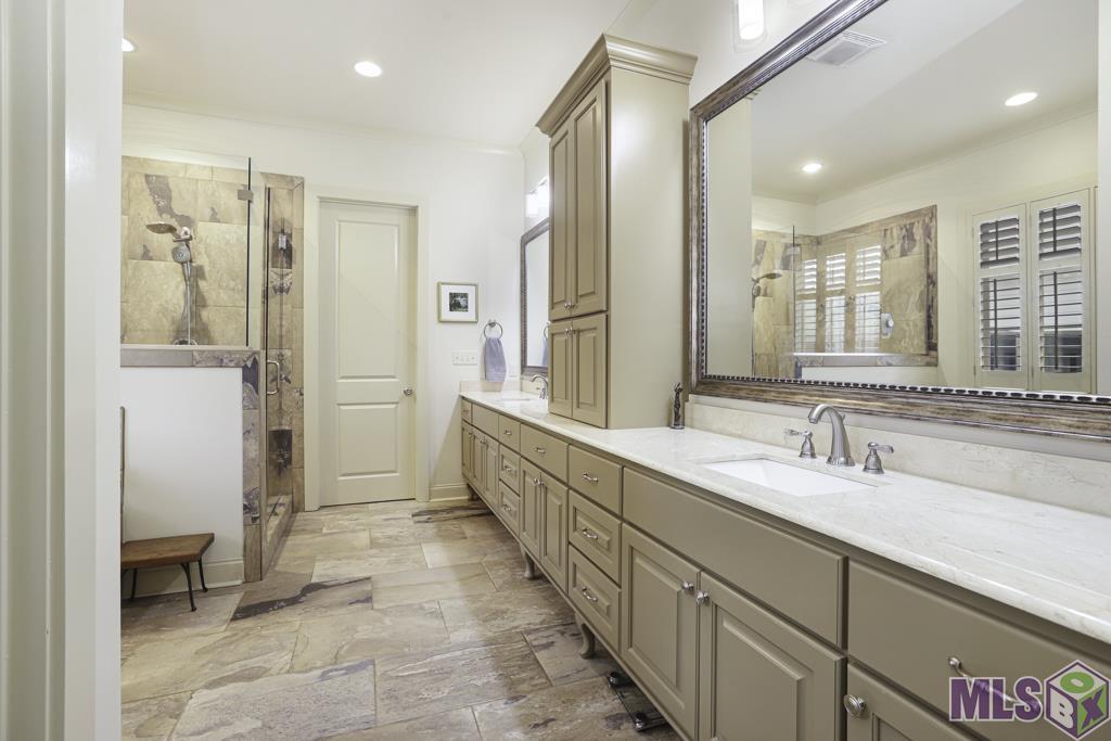 2116 Sugar Cane Baton Rouge, LA 70810 - Photo 16 of 38