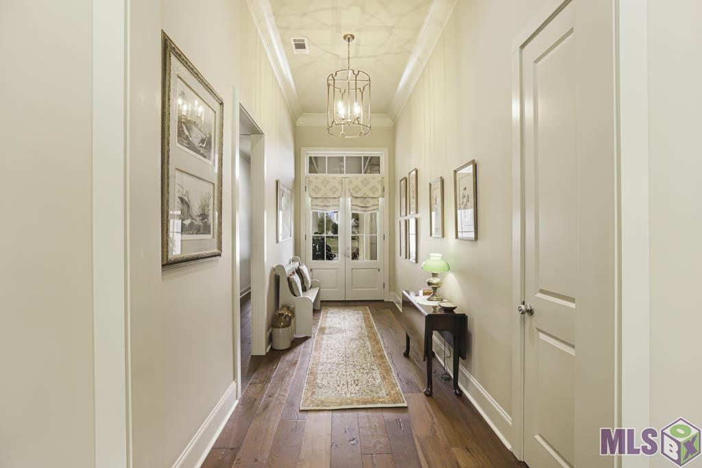 2116 Sugar Cane Baton Rouge, LA 70810 - Photo 4 of 38