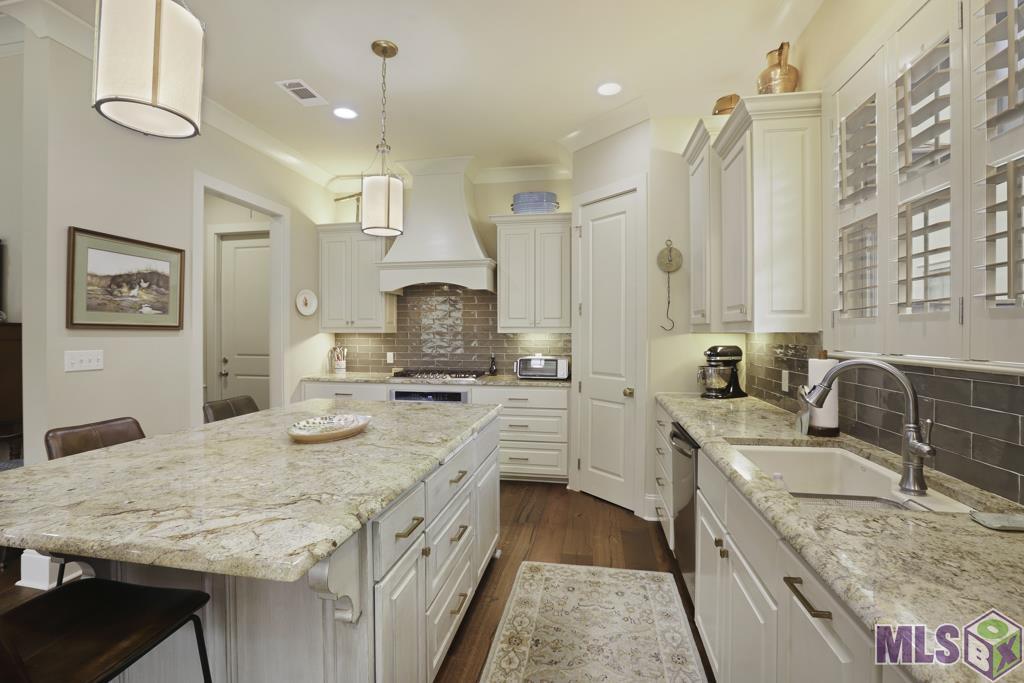 2116 Sugar Cane Baton Rouge, LA 70810 - Photo 10 of 38