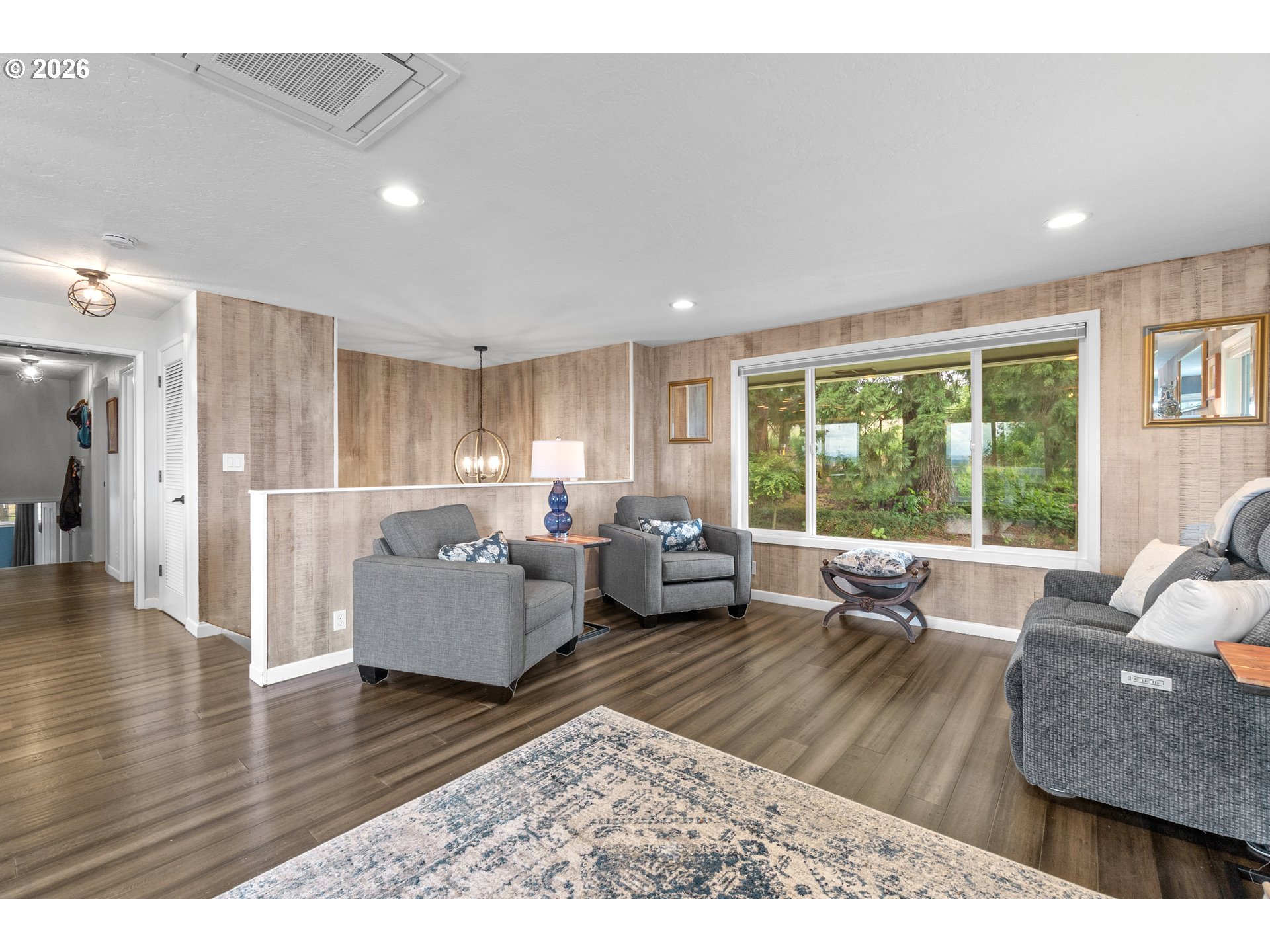 33672 Southwest Laurel Road Hillsboro, OR 97123 - Photo 5 of 48