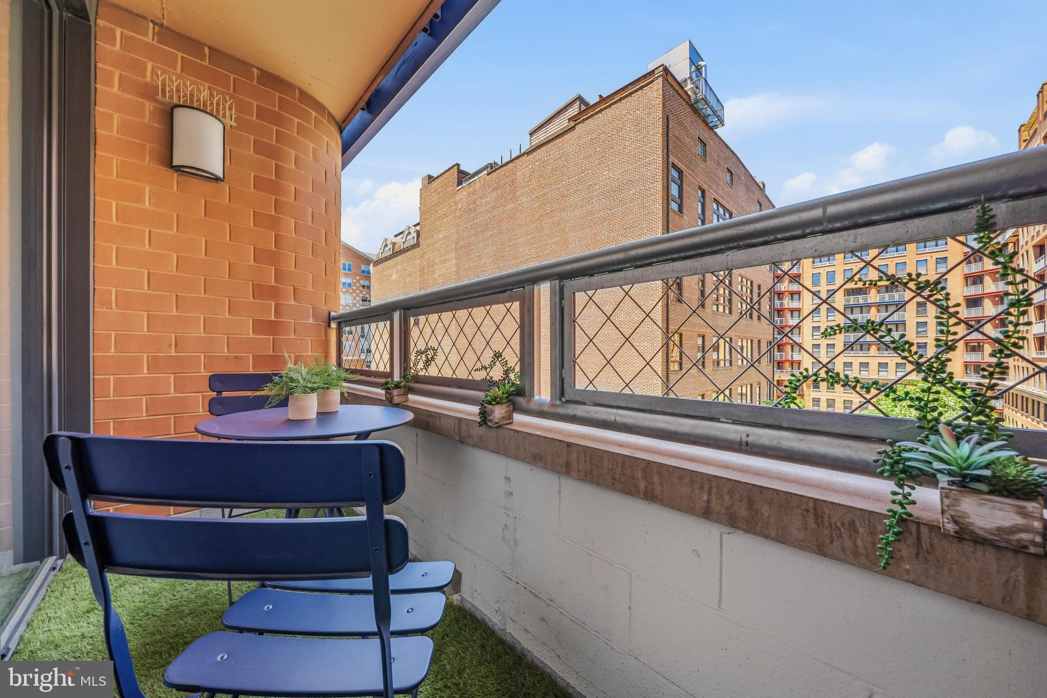 631 D Street Northwest, Unit 637 Washington, DC 20004 - Photo 29 of 68