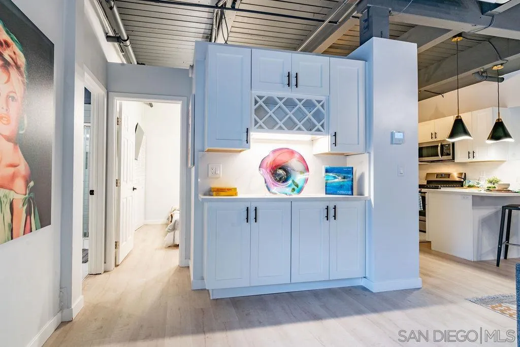 1298 Prospect Street, Unit 2F La Jolla, CA 92037 - Photo 3 of 54