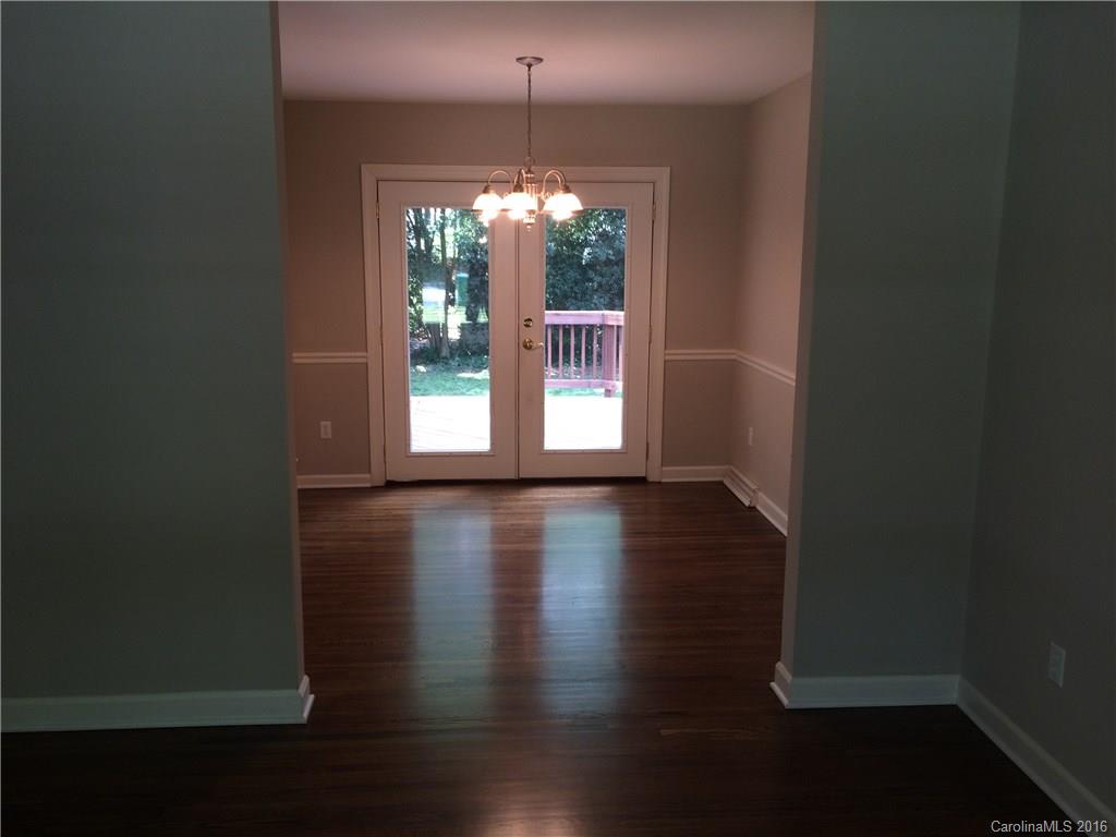5708 Sharon Road Charlotte, NC 28210 - Photo 8 of 15 Gallery Image 8
