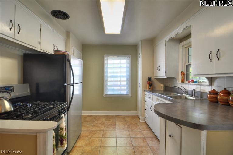 29105 Foote Road Bay Village, OH 44140 - Photo 15 of 24 Gallery Image 15